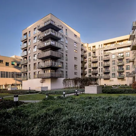 Rentplanet - Jednosci Narodowej * Βρότσλαβ