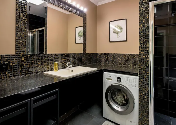 Rentplanet - Jednosci Narodowej Appartement *